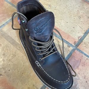 Danner women’s bull run moc toe